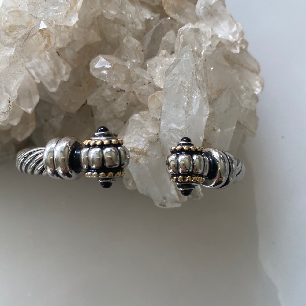 Two tone weighty bracelet with onyx like stones. - Picture 2 of 9